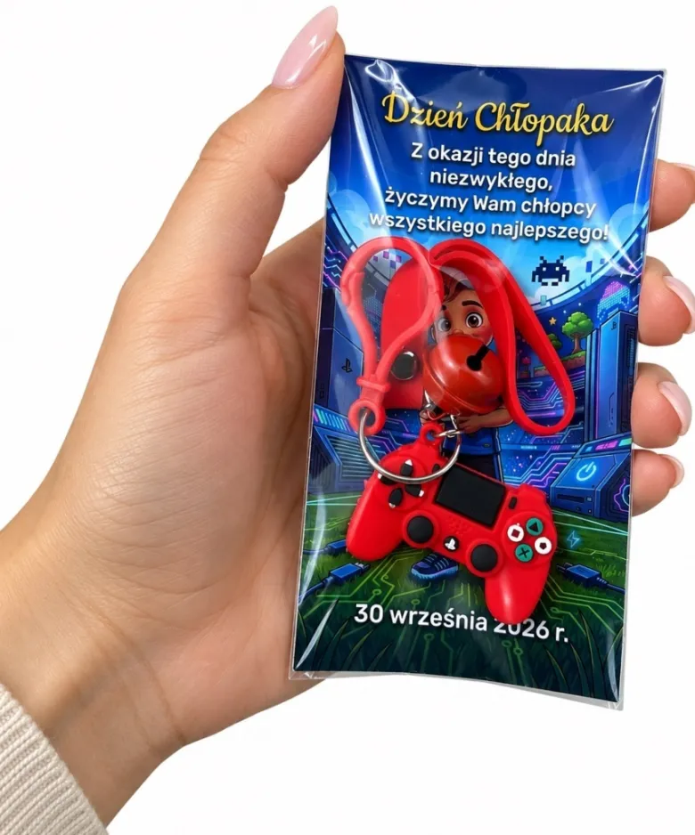 Brelok Gracza z Dzwonkiem + Życzenia - Prezent na Dzień Chłopaka do Szkoły Przedszkola Klasy dla Chłopca