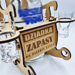 Fotel Bujany dla Dziadka na butelkę + kieliszki