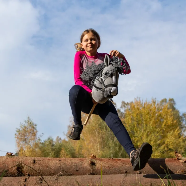 Hobby Horse Skippi - koń na kiju - Biały